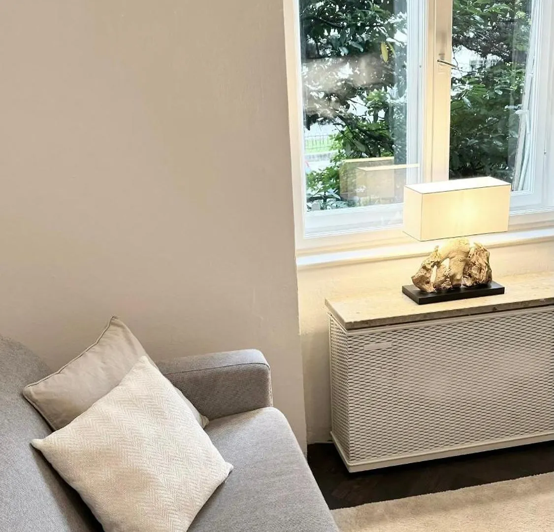 Exklusives Designer-Apartment In Altbogenhausen Hochwertige Ausstattung Fuer Hoechste Ansprueche Mnichov