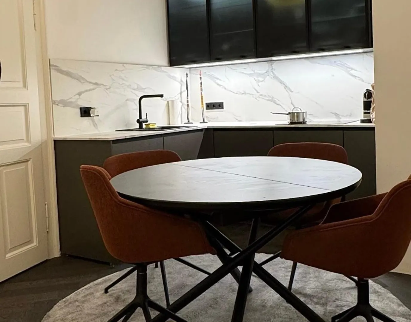 Exklusives Designer-Apartment In Altbogenhausen Hochwertige Ausstattung Fuer Hoechste Ansprueche Munich Apartment