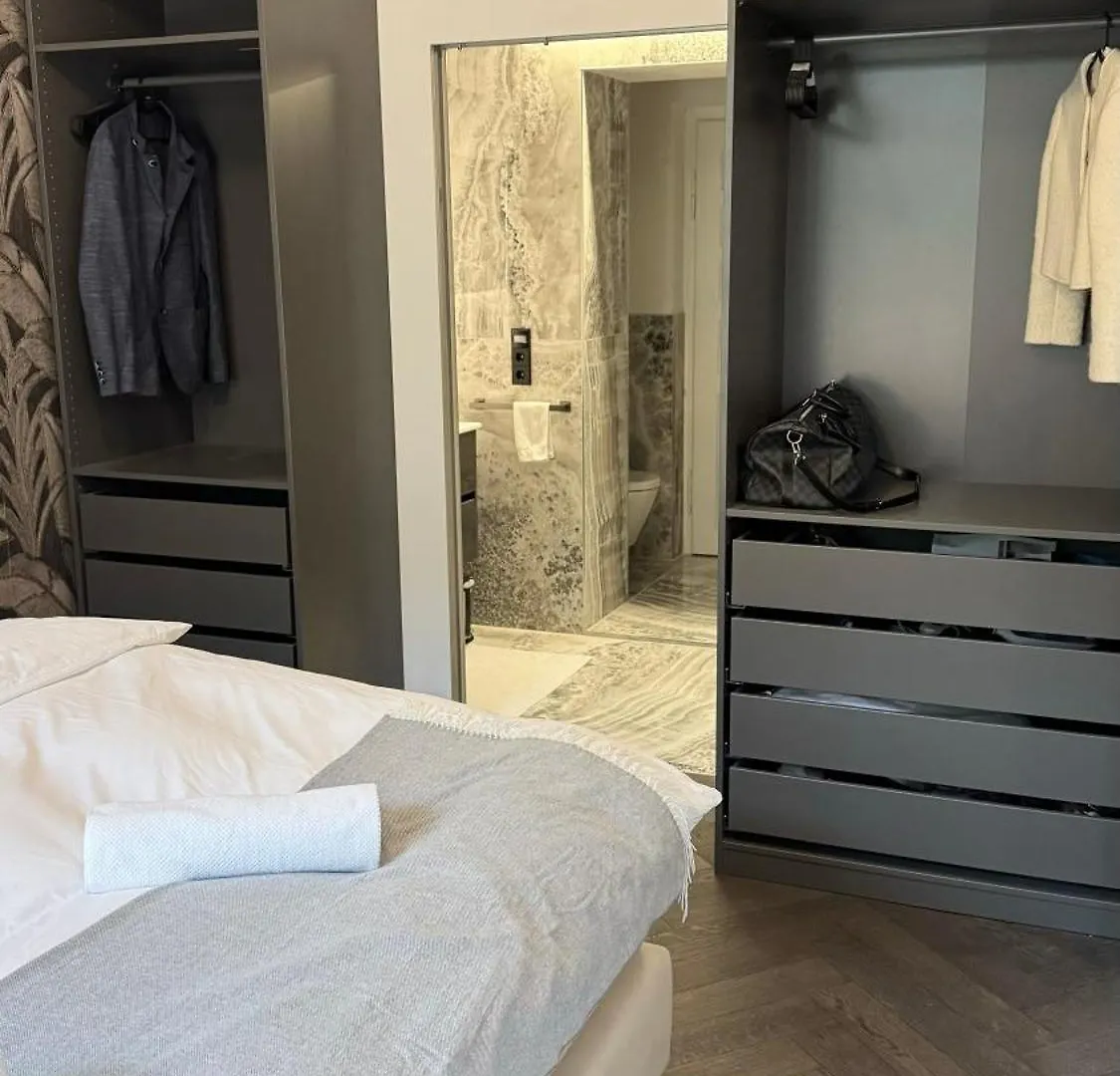 Exklusives Designer-Apartment In Altbogenhausen Hochwertige Ausstattung Fuer Hoechste Ansprueche Munich Apartment