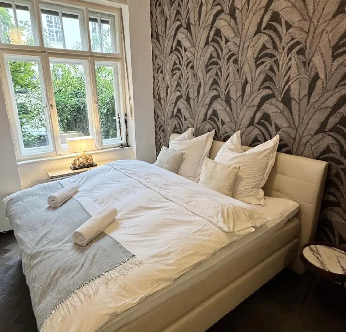 Exklusives Designer-Apartment In Altbogenhausen Hochwertige Ausstattung Fuer Hoechste Ansprueche Munich Apartment