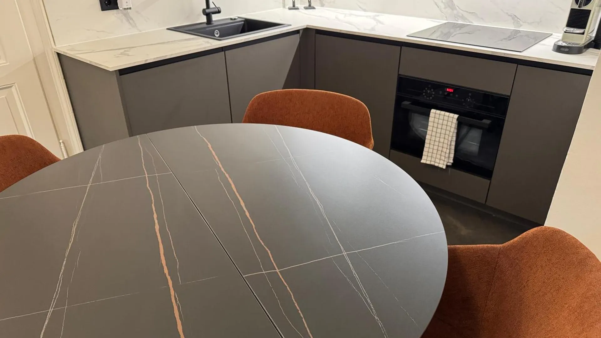 Apartment Exklusives Designer-Apartment In Altbogenhausen Hochwertige Ausstattung Fuer Hoechste Ansprueche Munich