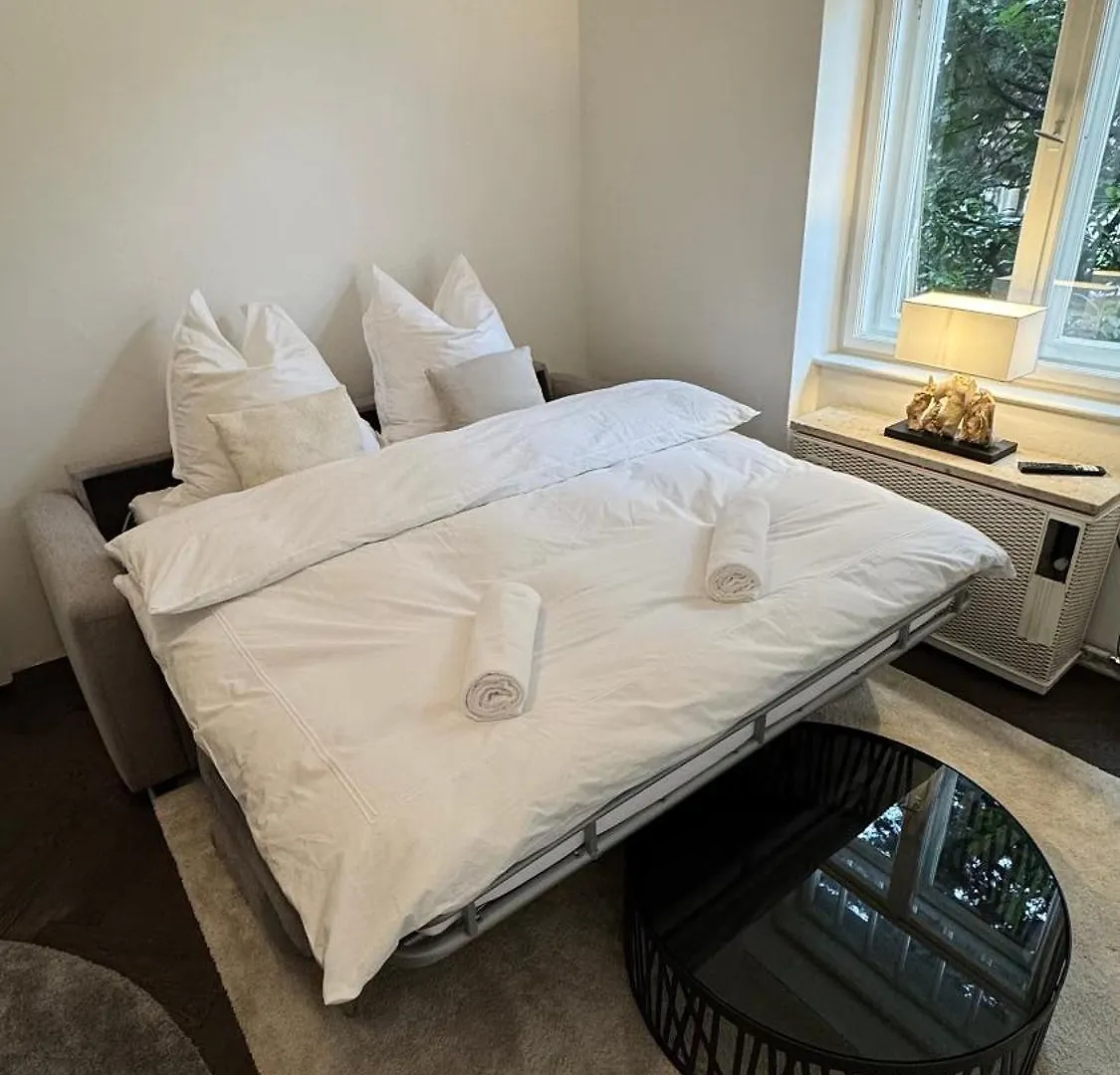 Exklusives Designer-Apartment In Altbogenhausen Hochwertige Ausstattung Fuer Hoechste Ansprueche Munich Germany