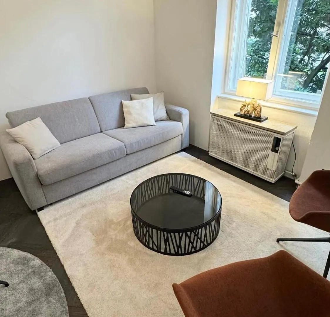 Exklusives Designer-Apartment In Altbogenhausen Hochwertige Ausstattung Fuer Hoechste Ansprueche Munich Apartment